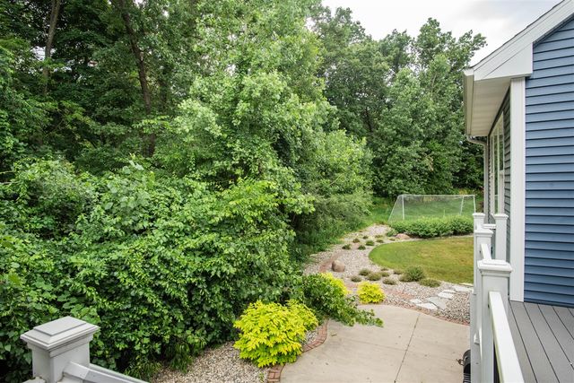 4030 Hollow Wood Dr, Portage, MI 49024