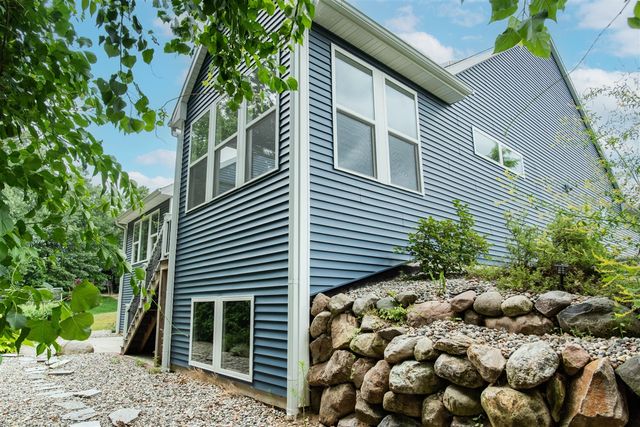 4030 Hollow Wood Dr, Portage, MI 49024