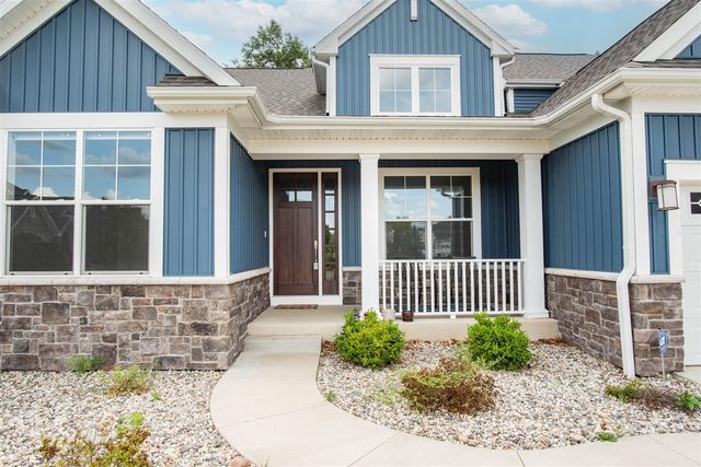 4030 Hollow Wood Dr, Portage, MI 49024