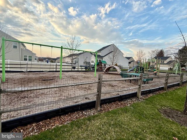 1168 LYNCH CIR, Warminster, PA 18974