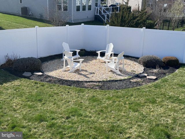 1168 LYNCH CIR, Warminster, PA 18974