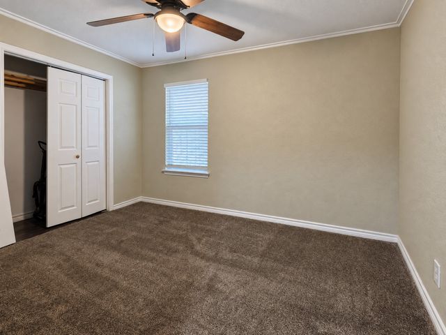 636 E Columbia Drive, Azle, TX 76020