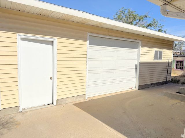 5462 S 5425 W, Kearns, UT 84118