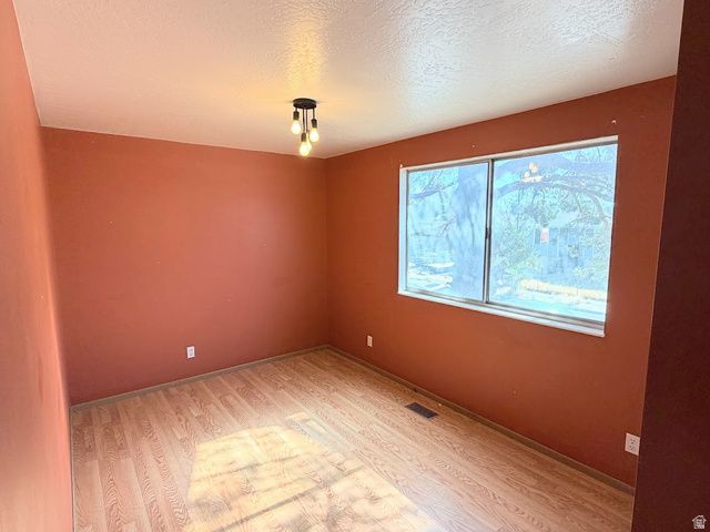 5462 S 5425 W, Kearns, UT 84118