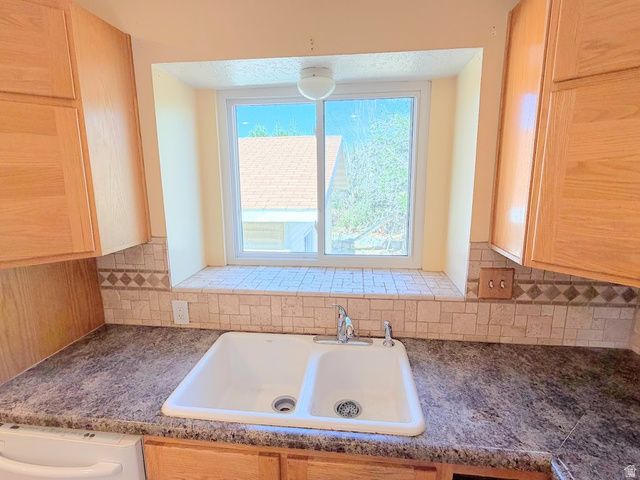 5462 S 5425 W, Kearns, UT 84118