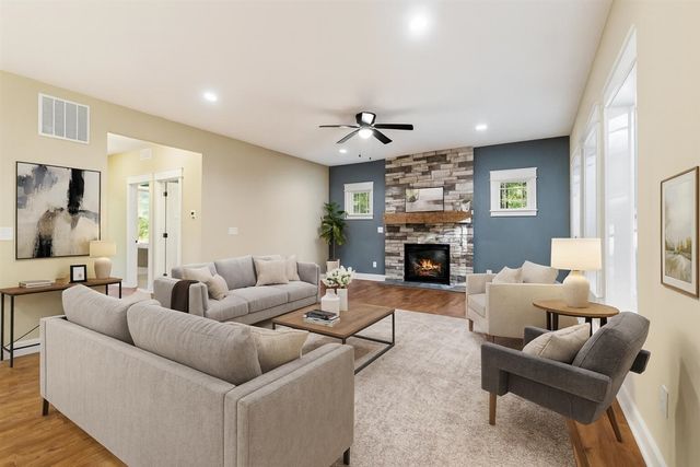 46 Coronado Drive, Jackson, MI 49201