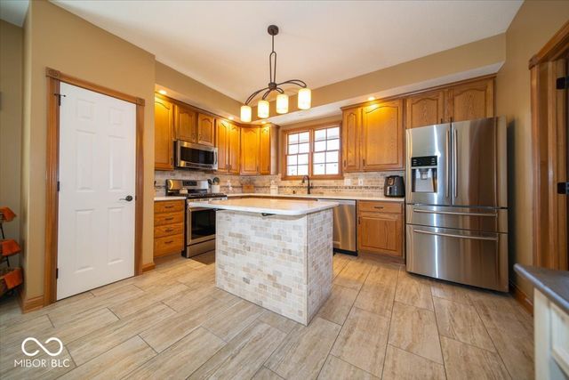 1142 Brookside Drive, Lebanon, IN 46052