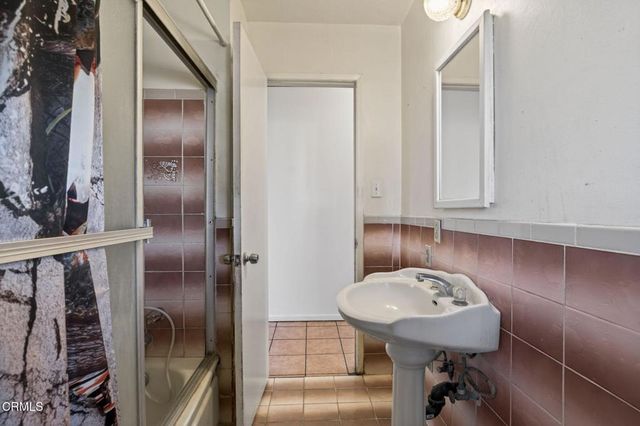 236 E Poplar Street, Oxnard, CA 93033