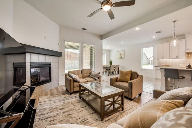 821 Reynolds Drive, Fate, TX 75087