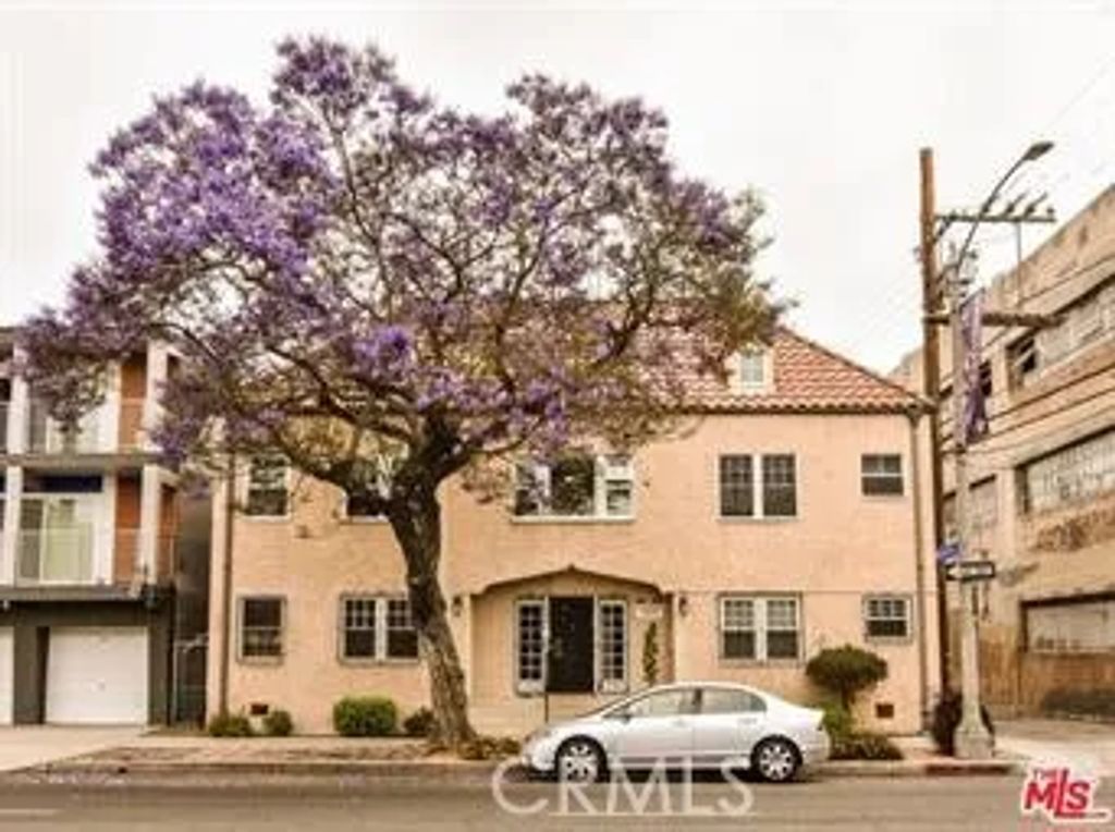 723 E 3rd Street 11, Long Beach, CA 90802