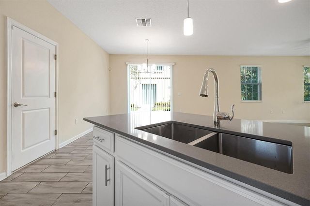 1383 SHINNECOCK HILLS DRIVE, Davenport, FL 33896