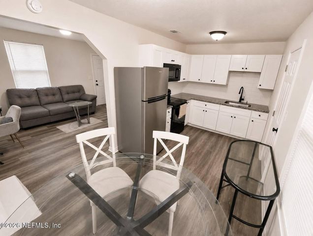 5020 CAMPENELLA Drive, Jacksonville, FL 32209
