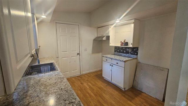 632 Victoria Avenue, Flint, MI 48507