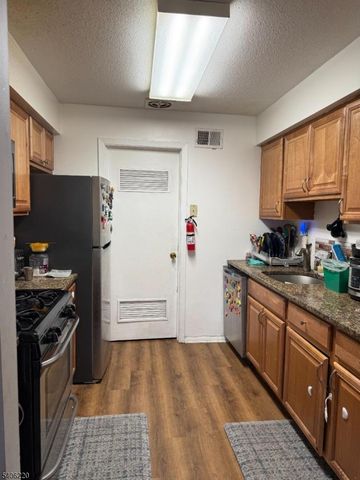 7 Foxtail Lane, South Brunswick Twp., NJ 08852