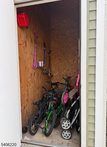 7 Foxtail Lane, South Brunswick Twp., NJ 08852