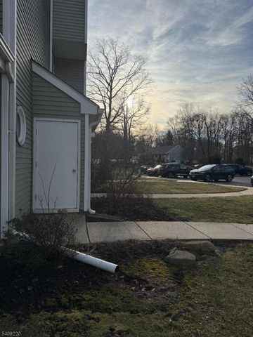 7 Foxtail Lane, South Brunswick Twp., NJ 08852