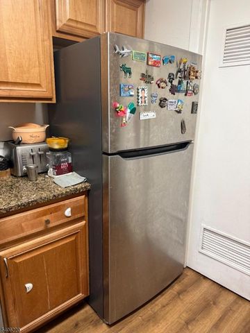 7 Foxtail Lane, South Brunswick Twp., NJ 08852