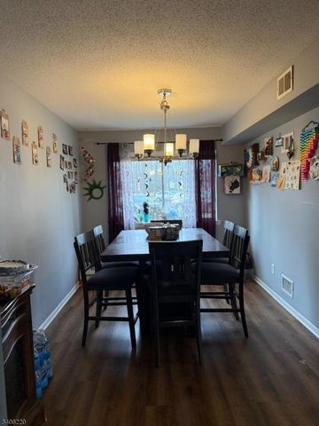 7 Foxtail Lane, South Brunswick Twp., NJ 08852