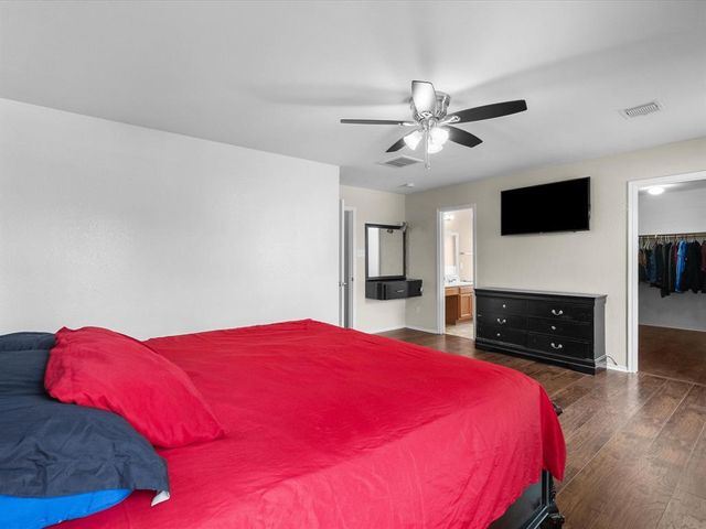 7914 Cypress Edge Drive, Cypress, TX 77433