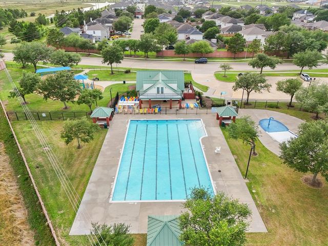 7914 Cypress Edge Drive, Cypress, TX 77433
