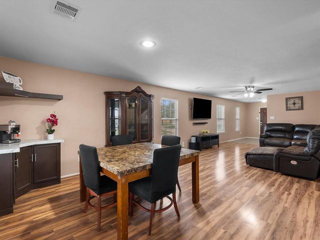 7914 Cypress Edge Drive, Cypress, TX 77433
