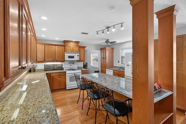 4728 13TH AVENUE N, St Petersburg, FL 33713