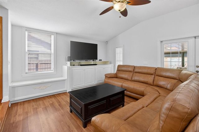 4728 13TH AVENUE N, St Petersburg, FL 33713