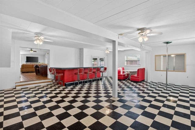 4728 13TH AVENUE N, St Petersburg, FL 33713