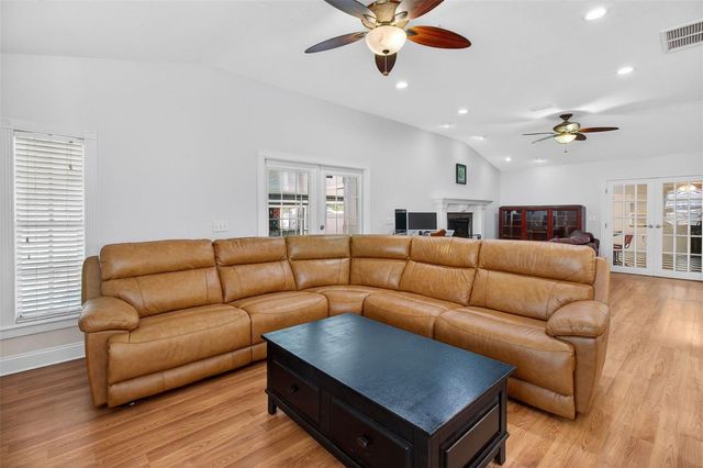 4728 13TH AVENUE N, St Petersburg, FL 33713