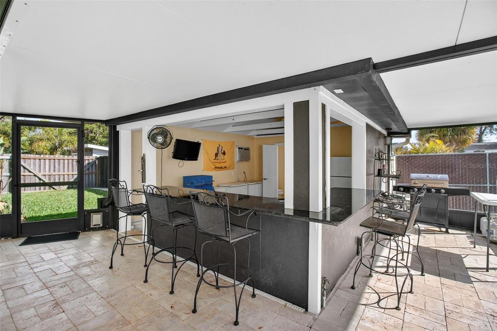 Image 33 of property listing at 4728 13TH AVENUE N, St Petersburg, FL 33713