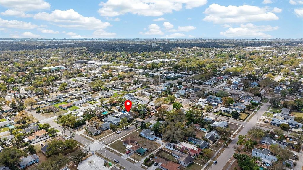 Image 49 of property listing at 4728 13TH AVENUE N, St Petersburg, FL 33713