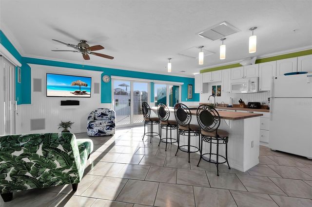 5322 CALLE DE LA SIESTA, Sarasota, FL 34242