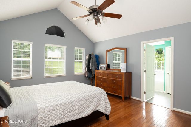 108 Tempura Drive, Oak Ridge, TN 37830