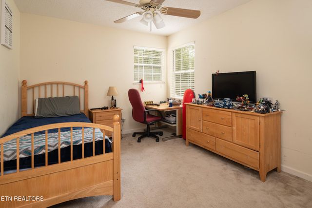 108 Tempura Drive, Oak Ridge, TN 37830
