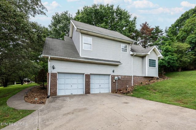 108 Tempura Drive, Oak Ridge, TN 37830
