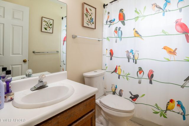 108 Tempura Drive, Oak Ridge, TN 37830