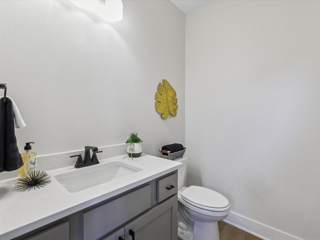 240 NW Copperleaf Court, Waukee, IA 50263