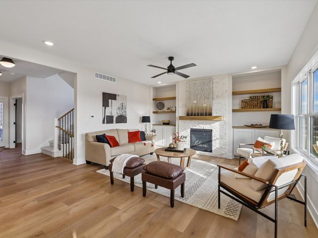 240 NW Copperleaf Court, Waukee, IA 50263
