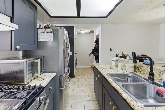 1032 N Acacia Street, Anaheim, CA 92805