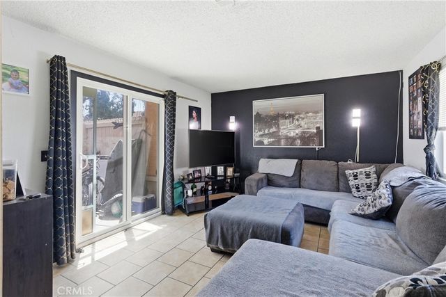 1032 N Acacia Street, Anaheim, CA 92805