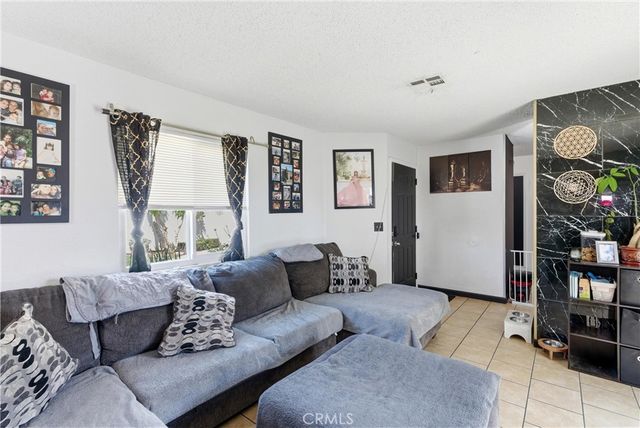 1032 N Acacia Street, Anaheim, CA 92805