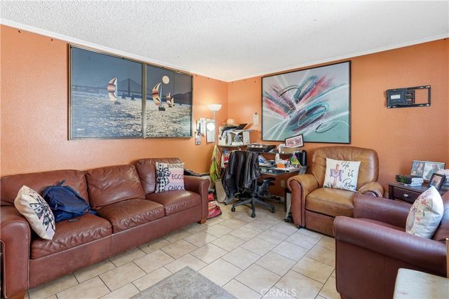 1032 N Acacia Street, Anaheim, CA 92805