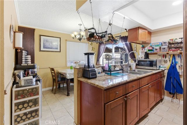 1032 N Acacia Street, Anaheim, CA 92805