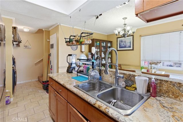 1032 N Acacia Street, Anaheim, CA 92805
