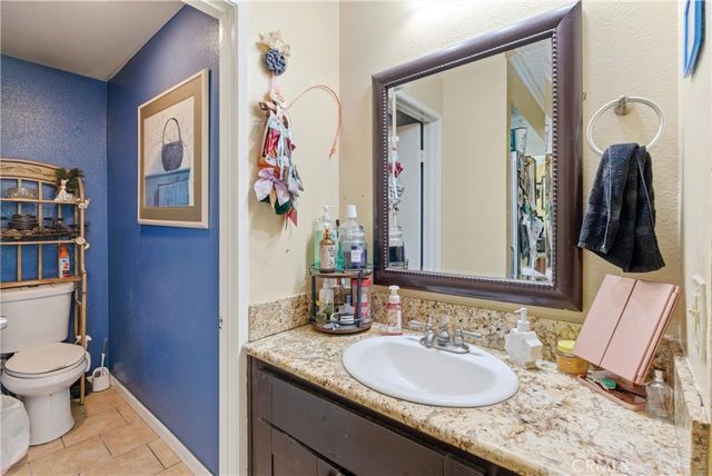 1032 N Acacia Street, Anaheim, CA 92805