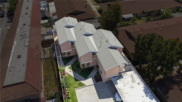 1032 N Acacia Street, Anaheim, CA 92805