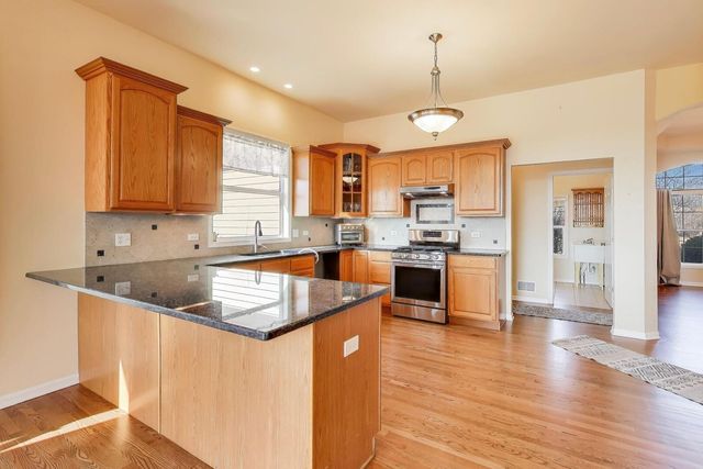 15N866 Meadow Court, Hampshire, IL 60140