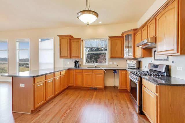 15N866 Meadow Court, Hampshire, IL 60140