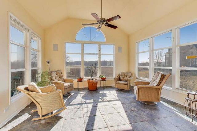 15N866 Meadow Court, Hampshire, IL 60140