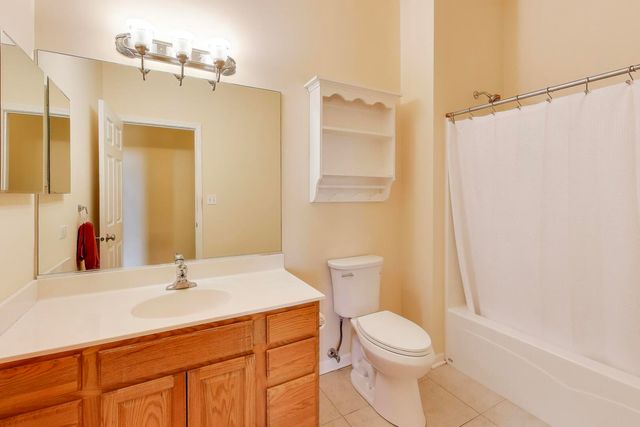 15N866 Meadow Court, Hampshire, IL 60140